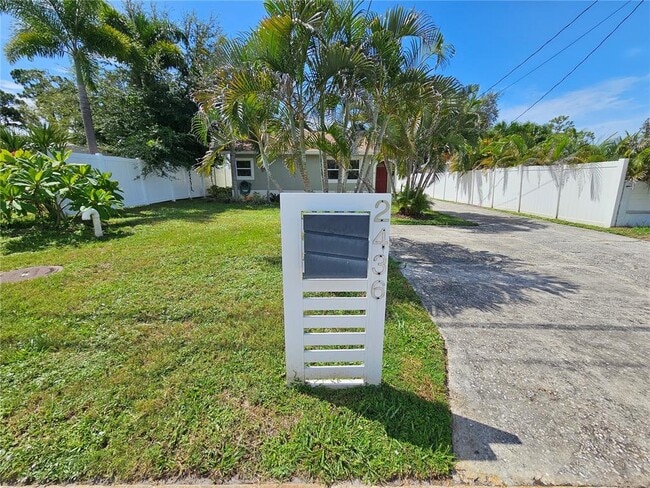 Photo - 2436 Arapaho St