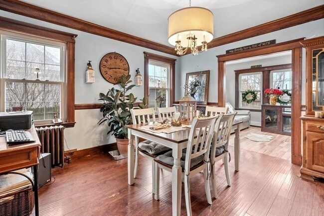 Photo - 162 Elliot Ave