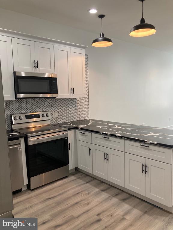 Photo - 1830 W Diamond St