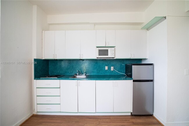 Photo - 255 W 24th St Unit 436