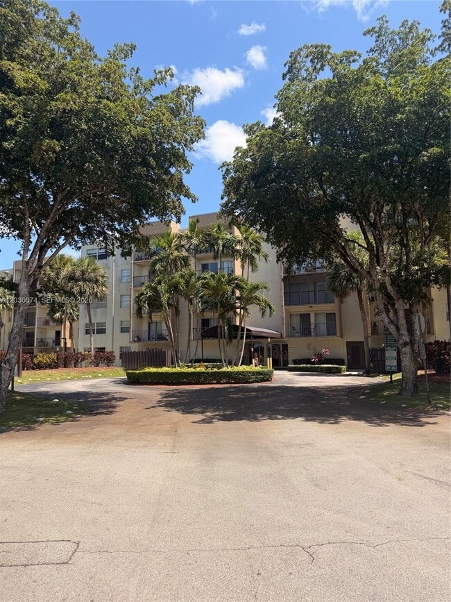 Building Photo - 14250 SW 62nd St Unit 310