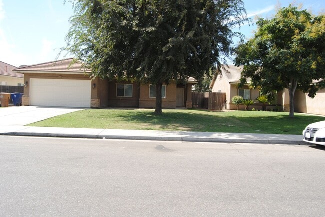 Building Photo - 3519 Rio Grande Ln