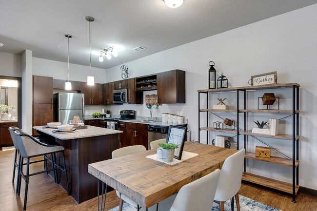 Building Photo - Springs at Summer Park Rental