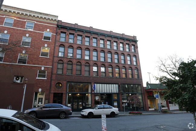 Photo - Eastern Hotel