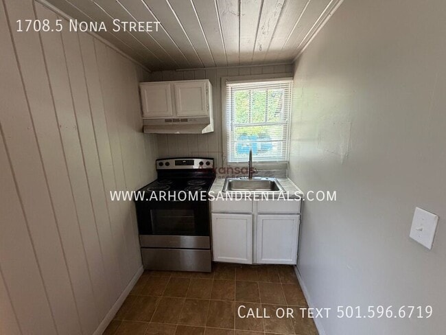 Photo - 1708.5 Nona St