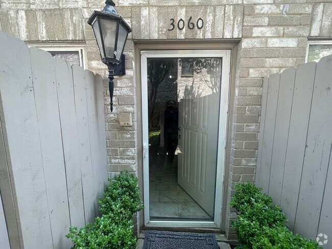 Building Photo - 3060 Holly Hall St Unit 3060 Rental