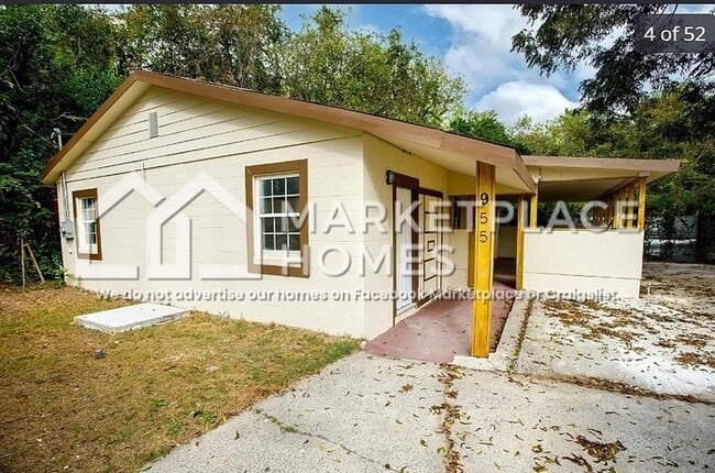 Building Photo - 955 Putnam St