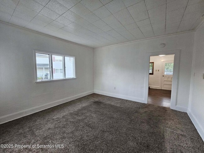 Photo - 423 E Lackawanna Ave