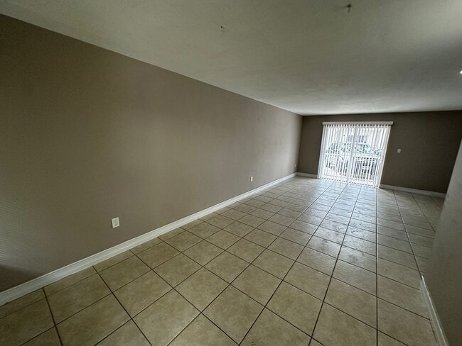 Building Photo - Green Tee - # 602 Unit # 602 Rental