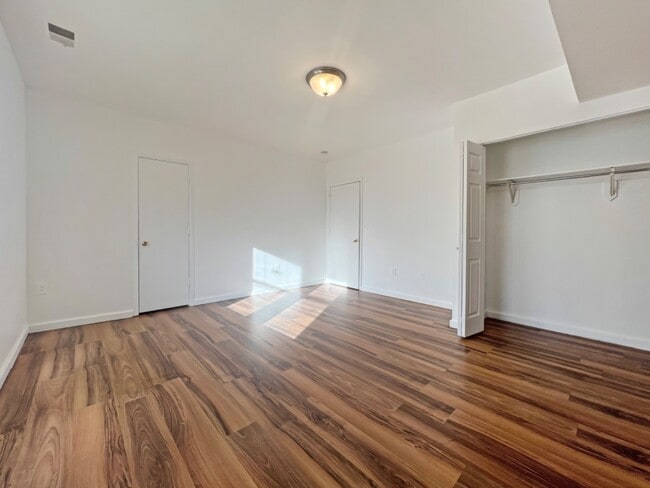 Building Photo - 1717 Trinidad Ave NE Rental