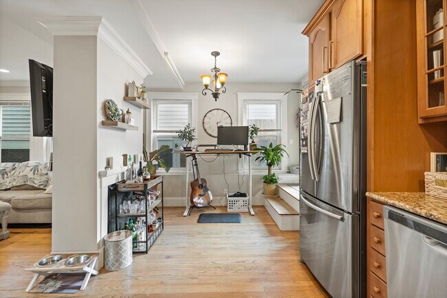 Photo - 521 E 5th St Unidad 1