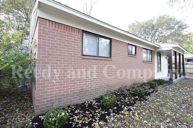 Photo - 4557 Spring Valley Dr