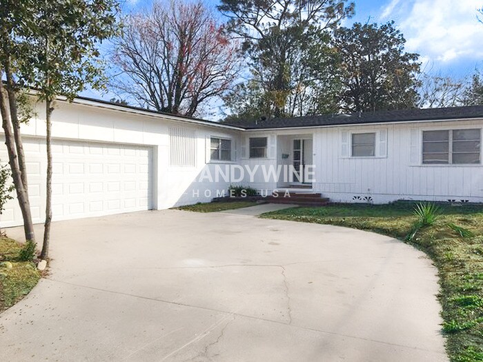 Photo - 1031 W Lawfin St House