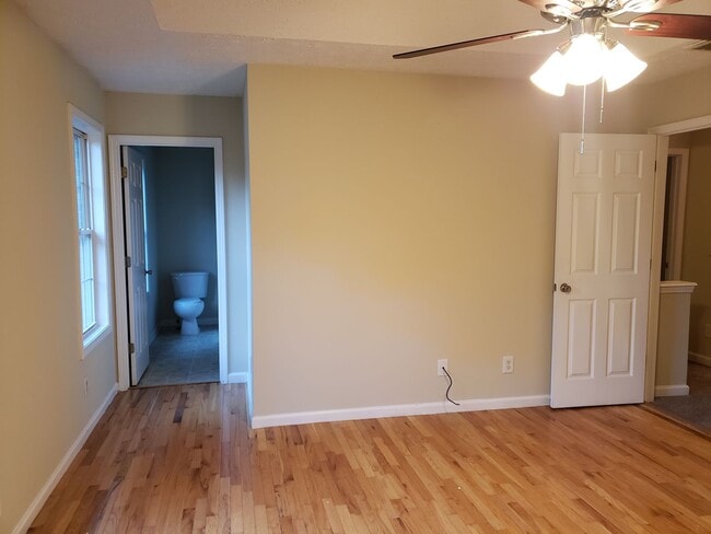 Photo - Cul-de-sac home ready to move in!