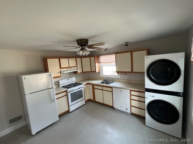 Photo - 451 Meadow St