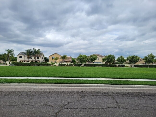 Photo - 1663 Eucalyptus Ct