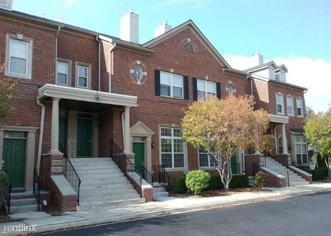 2 br, 1.5 bath Condo - 29419 Glen Oaks Blvd E - 2 br, 1.5 bath Condo - 29419 Glen Oaks Blvd E