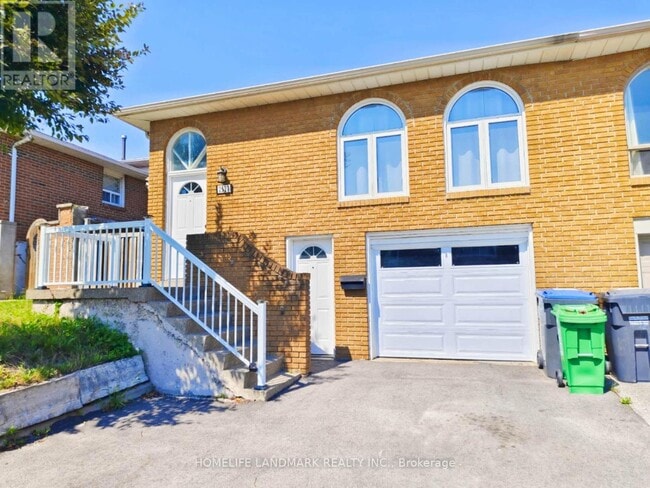 Photo - 2527 Kingsberry Crescent