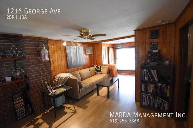 Photo - COZY 2 BED/1 BATH HOUSE IN EAST WINDSOR + UTILITIES