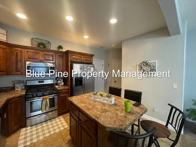 Photo - 565 Pioneer Rd