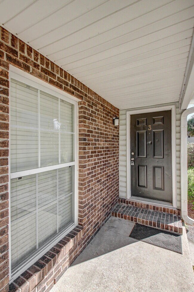 2494 Etiwan Ave Condo Unit B3 Condo for Rent in Charleston, SC