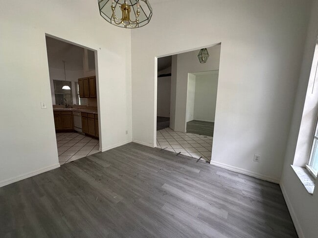 Photo - 815 Nelson Ave