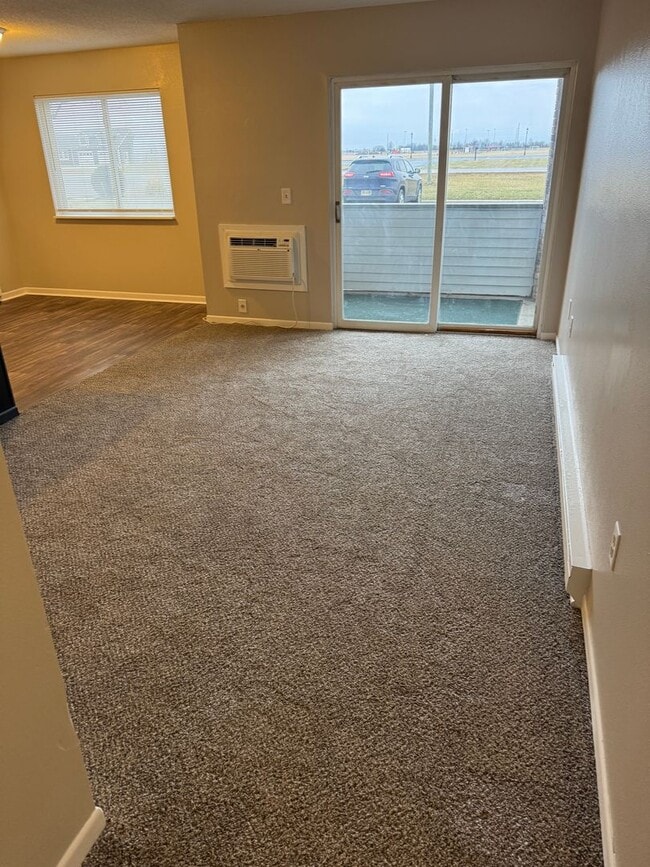 Photo - Whispering Pines Unidad 1A