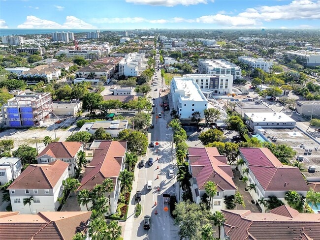 Photo - 290 NE 5th Ave