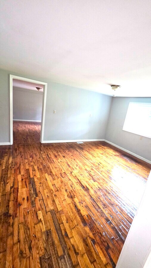 Photo - 103 East St