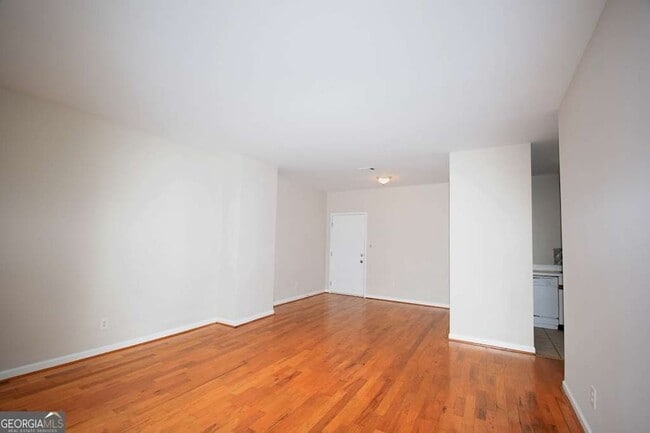 Photo - 1421 W Peachtree St NE Unit 307
