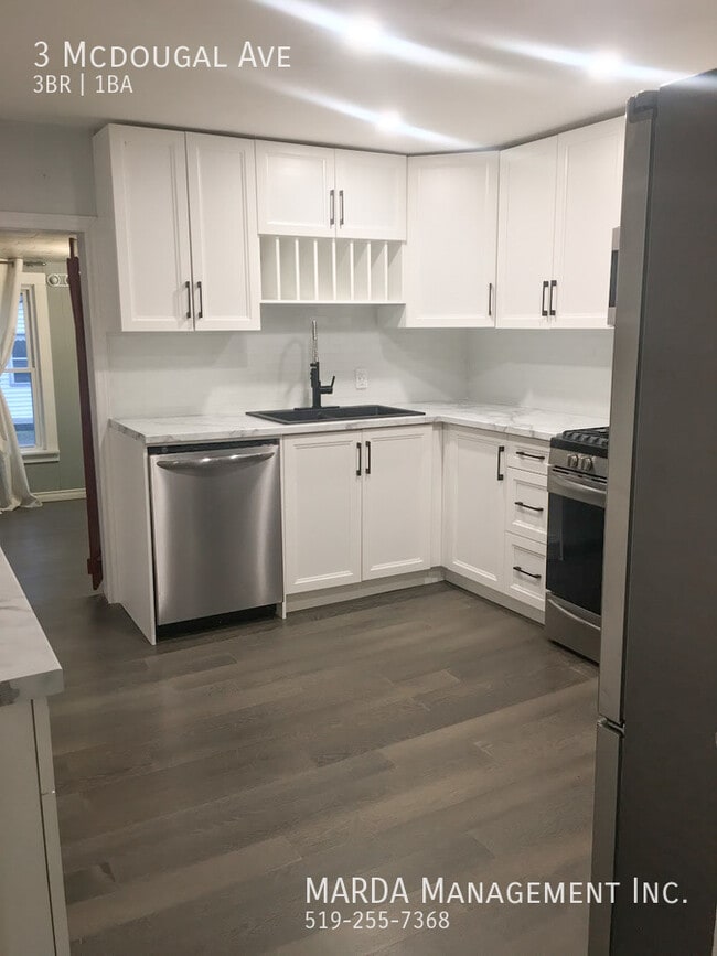 Building Photo - SPACIOUS UPDATED 3BED/1BATH HOUSE IN CHATHAM + HYDRO, WATER & GAS!