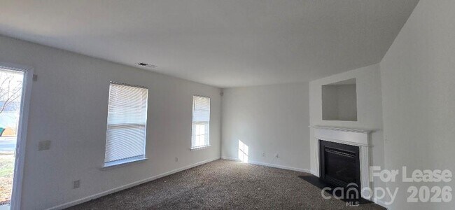 Photo - 5320 Peach Pl Ln