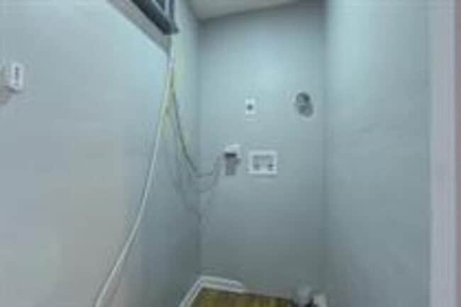 Photo - 4110 Clark Ave