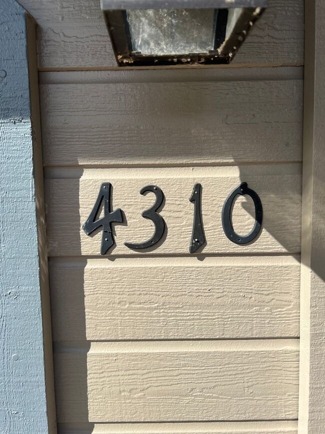 Photo - Remodeled End-Unit Townhome @ Village at Elk Run | 3 Bed, 2.5 Bath + 2-Car Garage