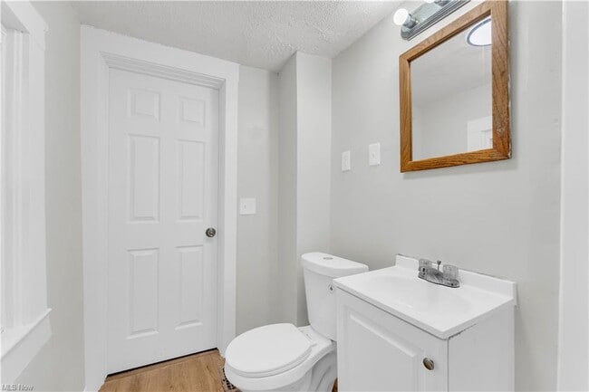 Photo - 242 Orchard Ave