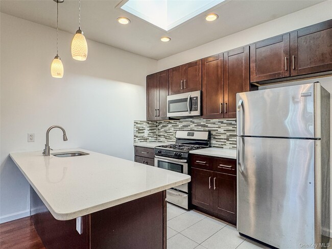 Photo - 209-211-211 Main St Unit 2N