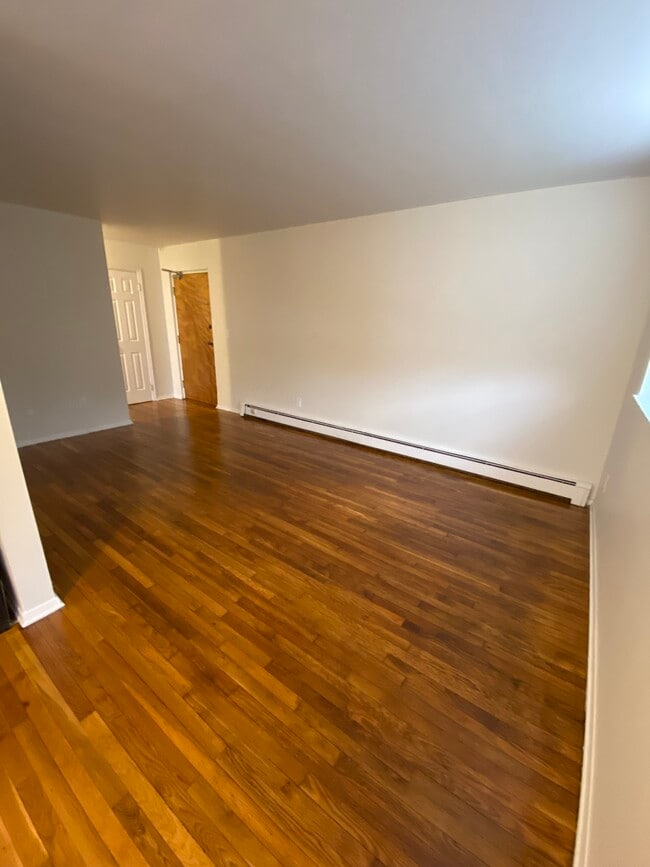 160 W Westfield Ave