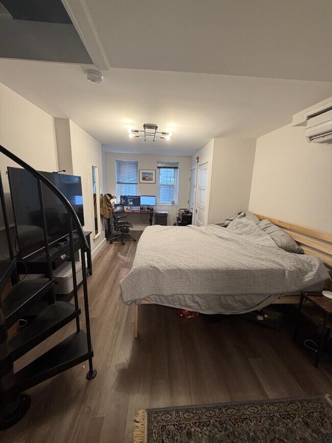 Photo - 100 Wayne St