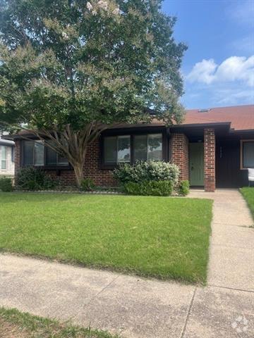 Building Photo - 2337 Oakmont Dr Rental