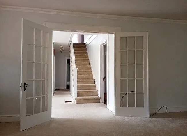 Photo - 221 Old Cedar Rock Rd