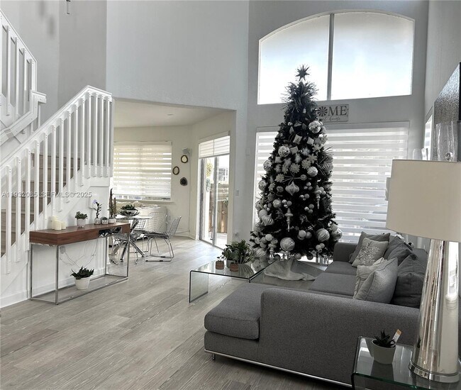 Photo - 11562 NW 80th St