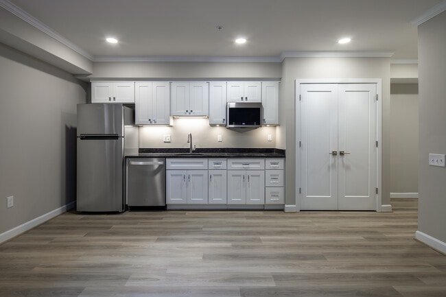 Photo - 1016 Duke St