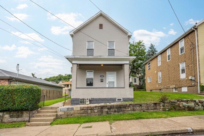 Photo - Beautiful 2 bedroom home in Pitcairn available August 15!