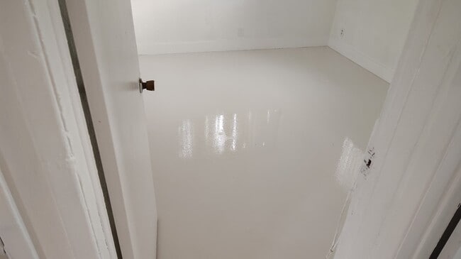 Photo - 1940 NE 2nd Ter Unit 1940