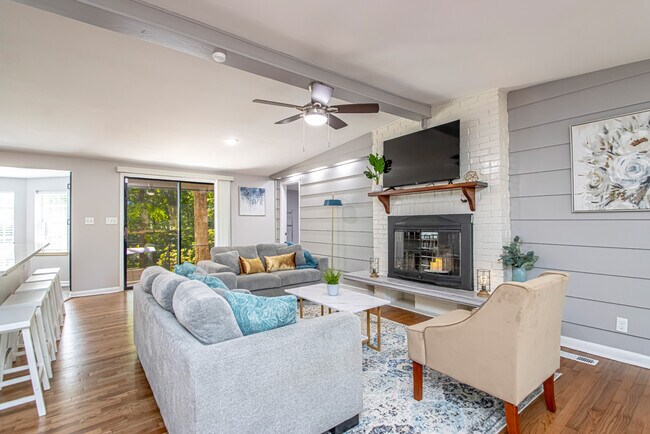 Photo - 1425 Southeastern Ave