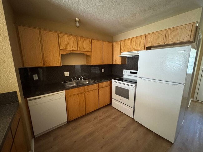 Photo - 4402 Jeff Scott Dr Unidad Apt C