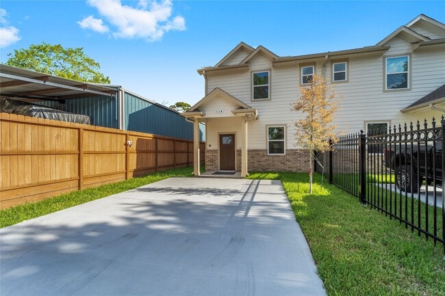 Photo - 913 Turner Dr