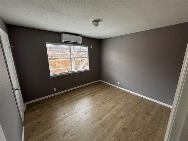 Photo - 2705 Belzise Terrace