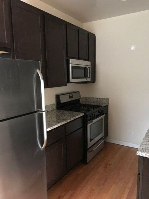 Photo - 3104 W Ainslie St