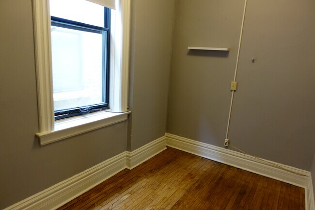 Photo - 953 W Armitage Ave